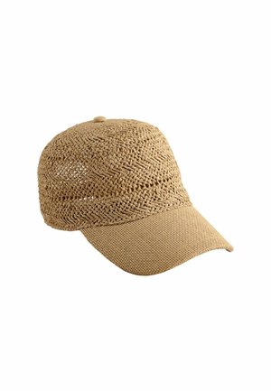 Hellbraune Baseballkappe aus gewebtem Stroh mit atmungsaktivem offenem Geflecht am Kronenteil und festem strukturiertem Schirm, isoliert auf weißem Hintergrund.