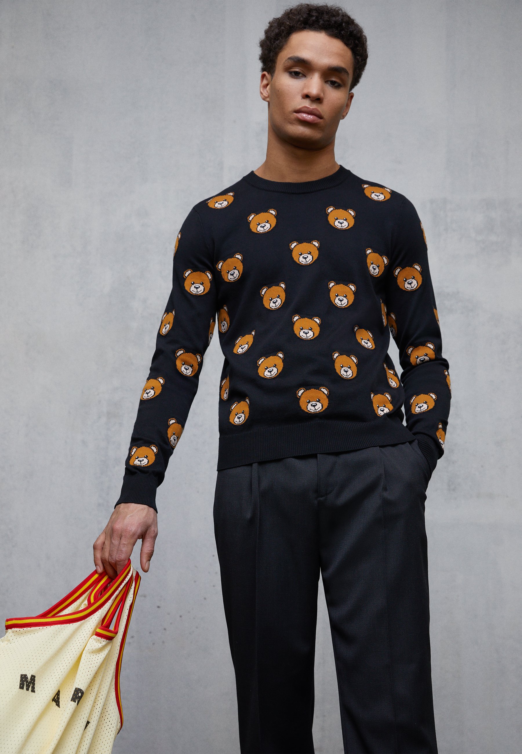 moschino jumper men's