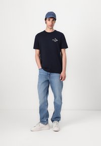 Tommy Hilfiger REGULAR MERCER - Jean droit - bennet blue