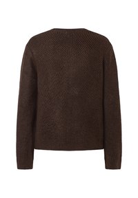 Bruine gebreide trui met een ronde hals, voorzien van een gestructureerd, diagonaal ribpatroon op de achterkant en lange mouwen.