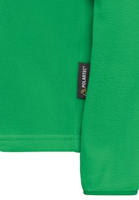 Giacca in pile verde realizzata in materiale Polartec, con una texture liscia, cuciture piatte e un'etichetta sul lato.