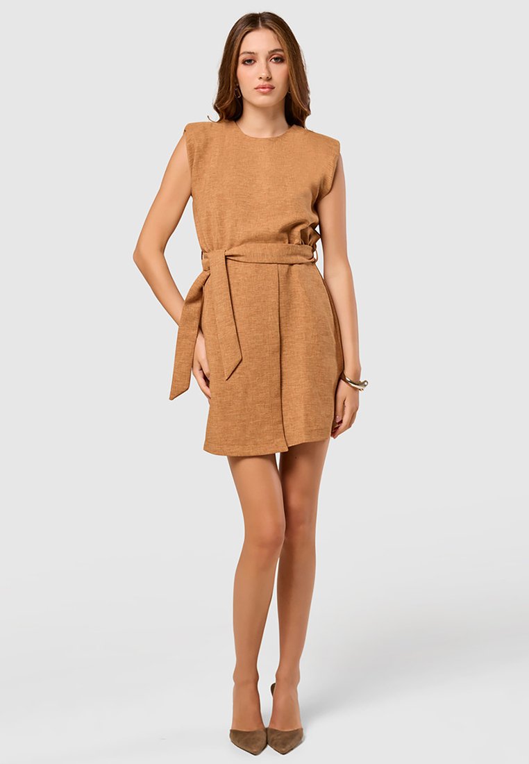 Closet Jurk camel