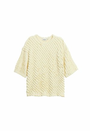 Kremowy, krótki sweter z dzianiny z ukośnymi, teksturowanymi paskami i okrągłym dekoltem, położony płasko na białym tle.