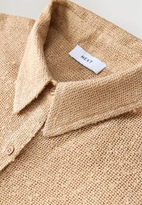 REGULAR FIT  - Pludmales piederums - camel