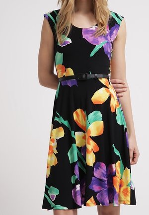 Sukienka z dżerseju