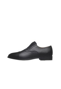 Chaussure habillée en cuir noir avec une texture lisse, détails de bout cap, design à lacets et semelle en caoutchouc durable. Forme classique et épurée.