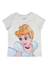 T-shirt en coton blanc avec un motif coloré de Cendrillon aux cheveux orange, aux accents de robe bleue et un collier noir à l'avant.