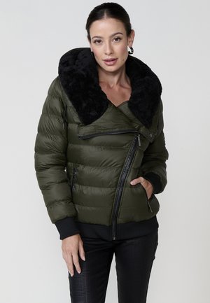 QUILTED WITH HOOD - Chaqueta de invierno - kaki khaki