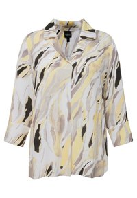 Blusa leggera e stampata con onde astratte gialle, grigie e nere. Collo classico e maniche a tre quarti con vestibilità comoda.