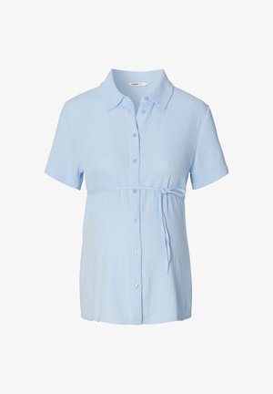 Korte mouwen lichtblauwe shirt in gestructureerde stof met een ceinture taille, met een kraag en knoopsluiting vooraan.