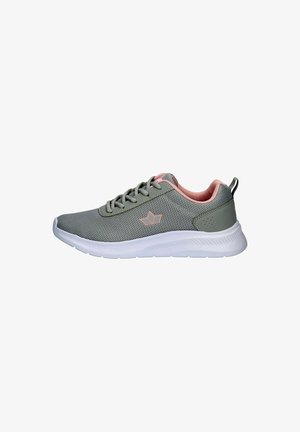 Grauer und pinker Mesh-Sportschuh mit weißer Sohle, Schnürung vorne und einer Zuglasche an der Ferse, von der Außenseite gezeigt.