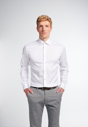 LANGARM SLIM FIT - Formal shirt - weiß