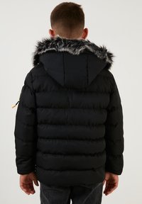 LELA REGULAR FIT - Ziemas jaka - black