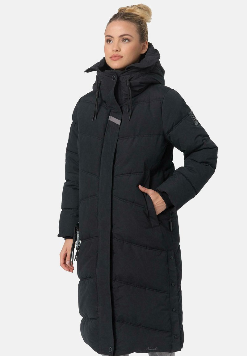 Black puffer coat with a long design, adjustable hood, side pockets, and a front closure. Features horizontal quilted pattern and a discreet logo.