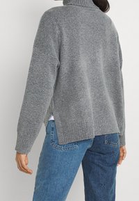 Noisy May Stickad tröja - mottled grey
