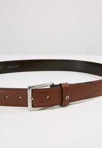 AIGNER Riem - cognac