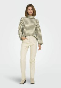 ONLY Strickpullover - weathered teak