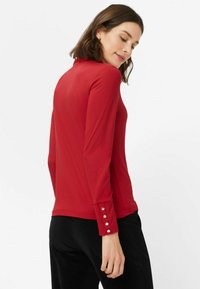 BRAX STYLE CAMILLA - Langærmet T-shirt - carmine