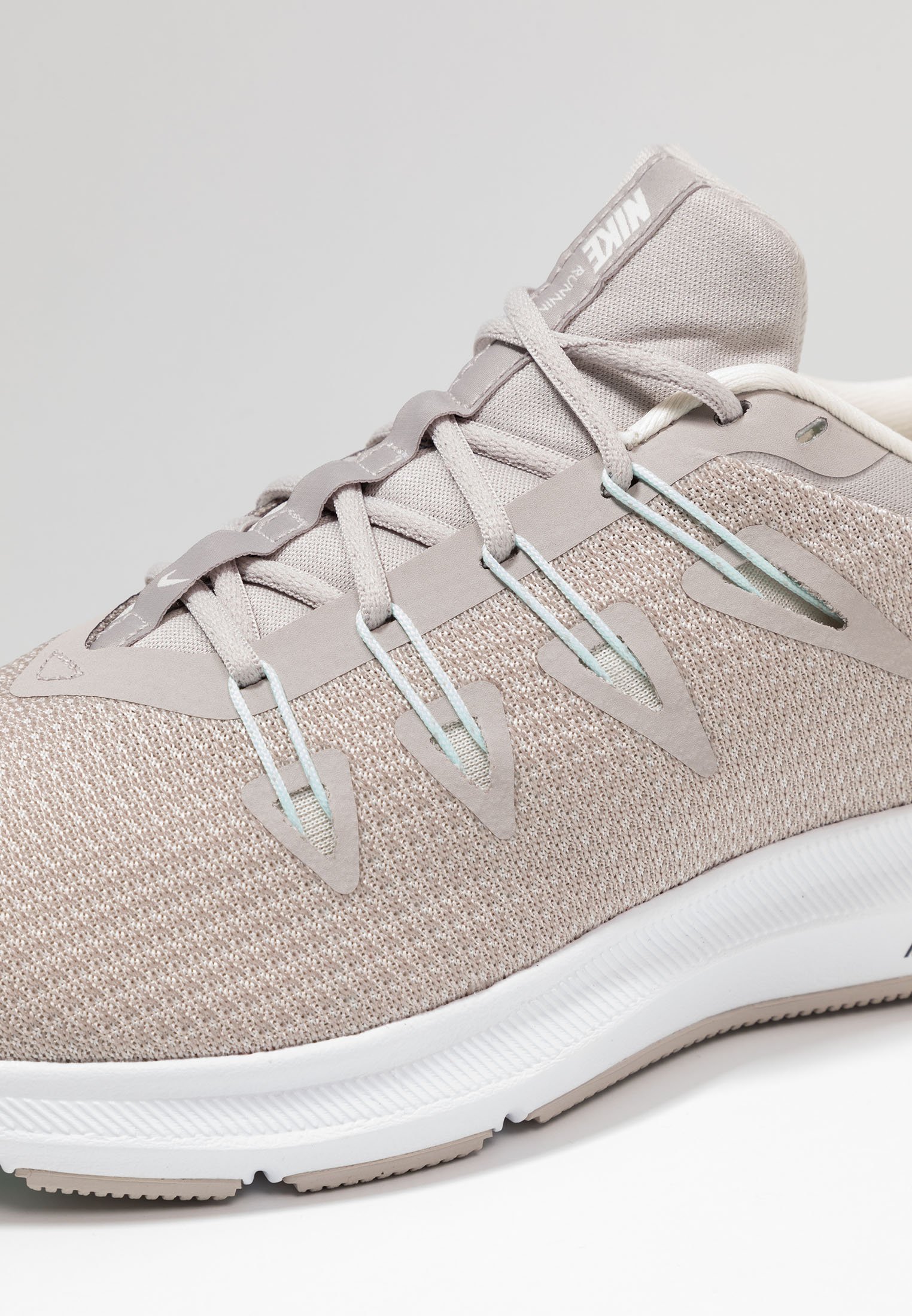 nike performance quest damen