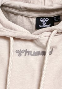 Hummel ZANDRA - Kapuzenpullover - pumice stone melange