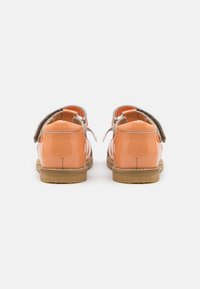 Petit Nord Copenhagen UNISEX - Páskové sandály  - apricot