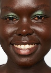 Collistar DOUBLE EFFECT EYESHADOW WET&DRY - Oogschaduw - n. 34 verde oliva