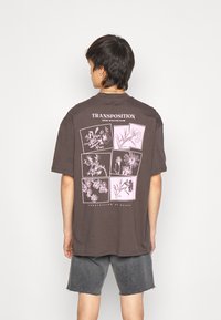 Thumbnail Image 2