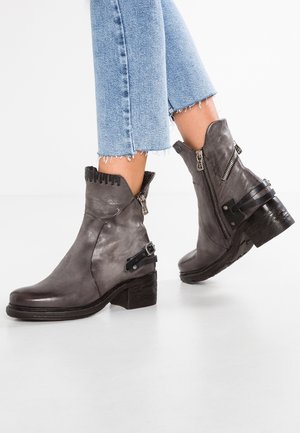 Biker-/cowboynilkkurit - grey