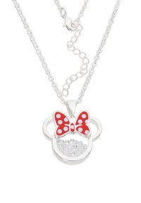 Collana in argento con un pendente rotondo caratterizzato da un fiocco a pois rossi e pietre trasparenti all'interno. La catena è dotata di un moschettone e di anelli.
