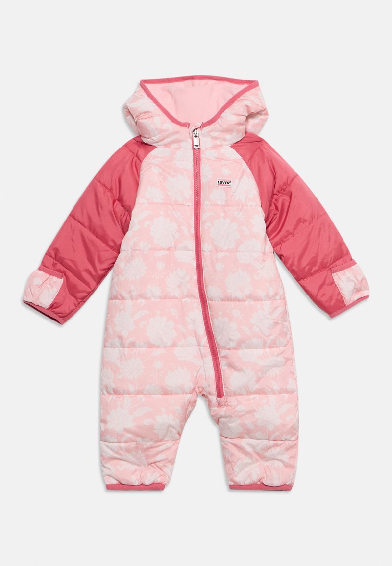 Combinaison de neige bébé rose et rose clair à motif floral avec capuche, manches longues unies roses, fermeture éclair devant et logo Levi's sur la poitrine.
