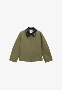 Selected, khaki