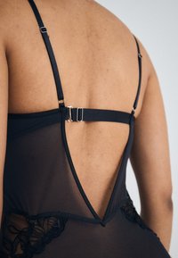 Hunkemöller BEAU - Bodijs - caviar