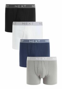 Pack mit vier Boxershorts in Schwarz, Weiß, Marineblau und Grau. Jede Shorts hat einen grauen elastischen Bund mit dem „NEXT“-Logo und bietet eine anliegende Passform.