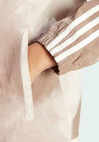 adidas Originals FADE HALF-ZIP - Tréningová bunda - beige