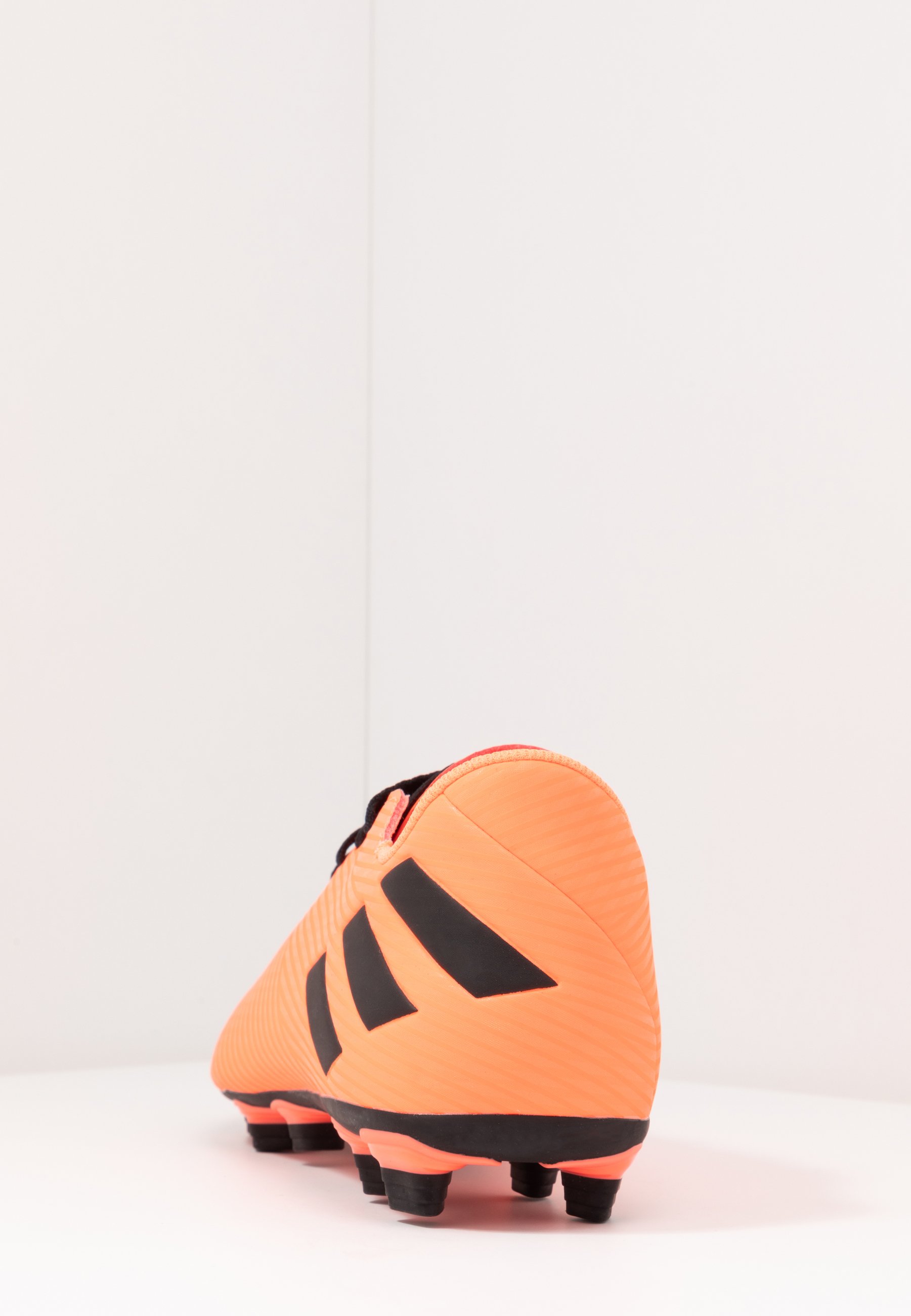 adidas Performance NEMEZIZ 19.4 FXG Fotballsko signal adidas Performance NEMEZIZ 19.4 FXG Fotballsko signal