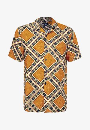 Košile s krátkým rukávem v oranžovo-černém geometrickém vzoru s akcenty ve zvířecím potisku leopardí kůže, modrými knoflíky a límečkem.