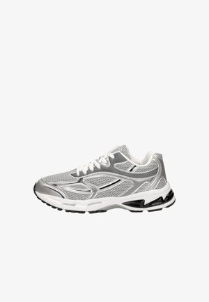 SUB55 Trainers - zilver