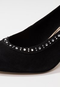 Tamaris Decolleté - black
