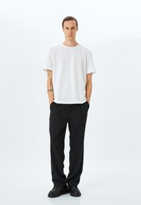 Koton - T-shirt basic