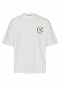 Hvid bomulds t-shirt med et rundt grafik, der har et grønt hjerte og tekst. Kortærmet og med rund halsudskæring. Normal pasform.