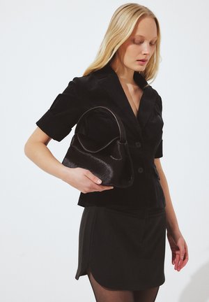 TAILORED POCKET DETAIL - Mini krilo - black