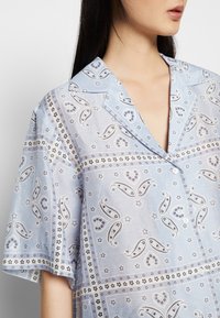 sandro Blouse - mottled blue
