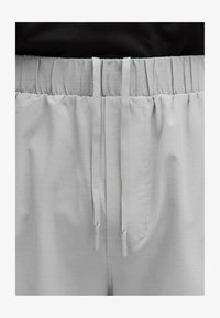 Izbrano, silver drop