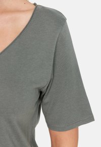 Cotton Candy Jednoduché tričko - olive