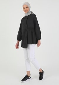 Modanisa BENIN - Bluse - black