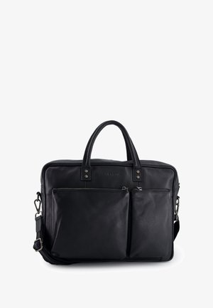 Schwarze Laptoptasche aus Leder mit doppelten Griffen, verstellbarem Schultergurt, einer vorderen Reißverschlusstasche und minimalistischer Gestaltung. Glatte Textur und silberne Akzente.