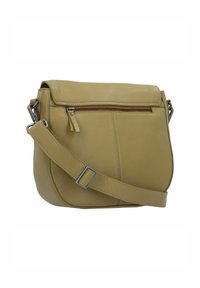 Borsa a spalla in pelle verde oliva, dotata di tasca frontale con zip, tracolla regolabile e texture liscia. Design minimalista con linee pulite.