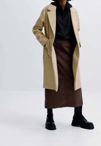 PULL&BEAR Cappotto classico - brown
