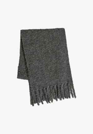 Harmaa neulottu huivi, jossa on teksturoitu pinta ja hapsuista päät. Se on valmistettu pehmeästä materiaalista ja taitettu puoliksi.