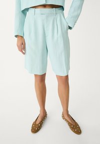 Stradivarius - Shorts - turquoise Thumbnail Image 1